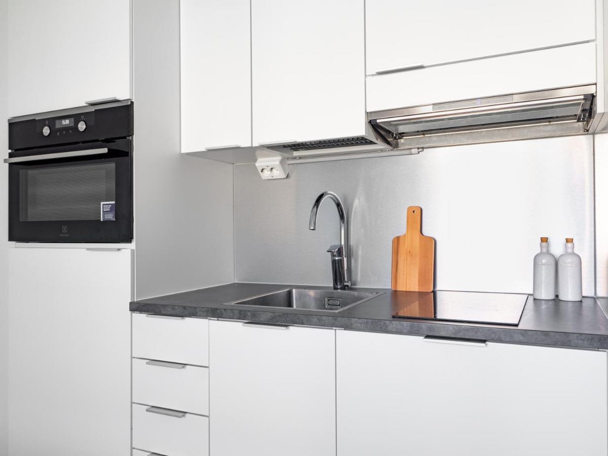 Modern Downtown Studio - "Pikku Ronka" - Hosted By 2Ndhomes Tampere Exterior foto